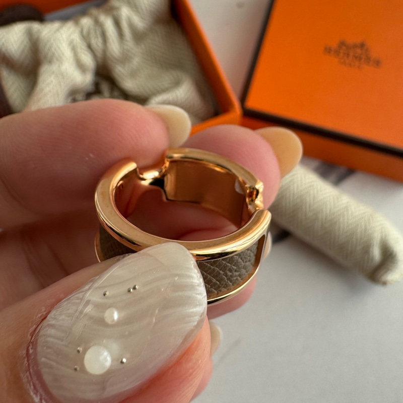 Hermes大象灰皮革玫瑰金雙H戒指💍-7