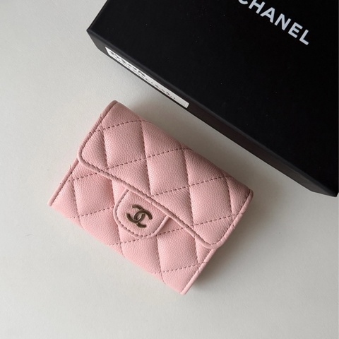 全新 Chanel 香奈兒 雙層零錢包 🌸粉色荔枝皮金釦 芯片