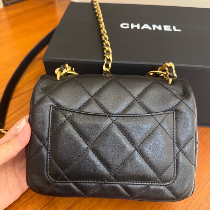 chanel黑菱格金雙C圓圈提把斜背包-9