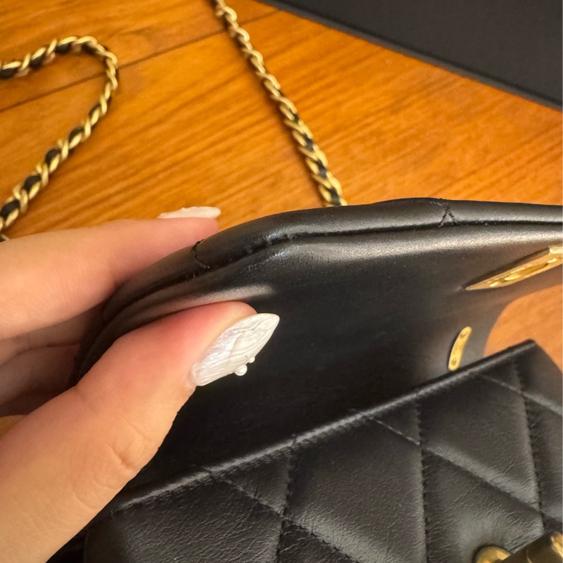 chanel黑菱格金雙C圓圈提把斜背包-17