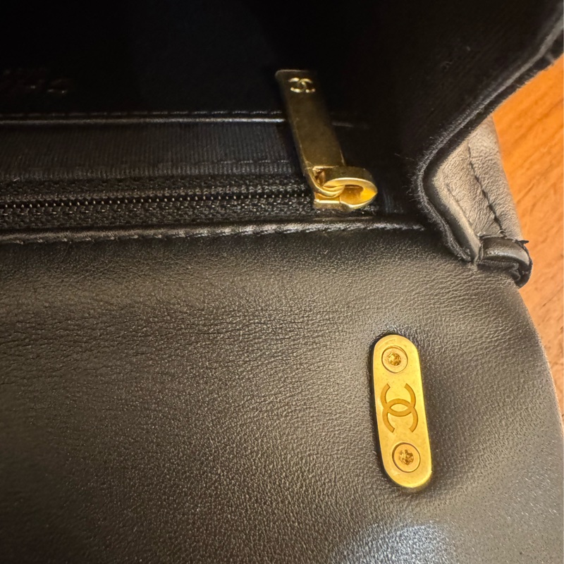 chanel黑菱格金雙C圓圈提把斜背包-33