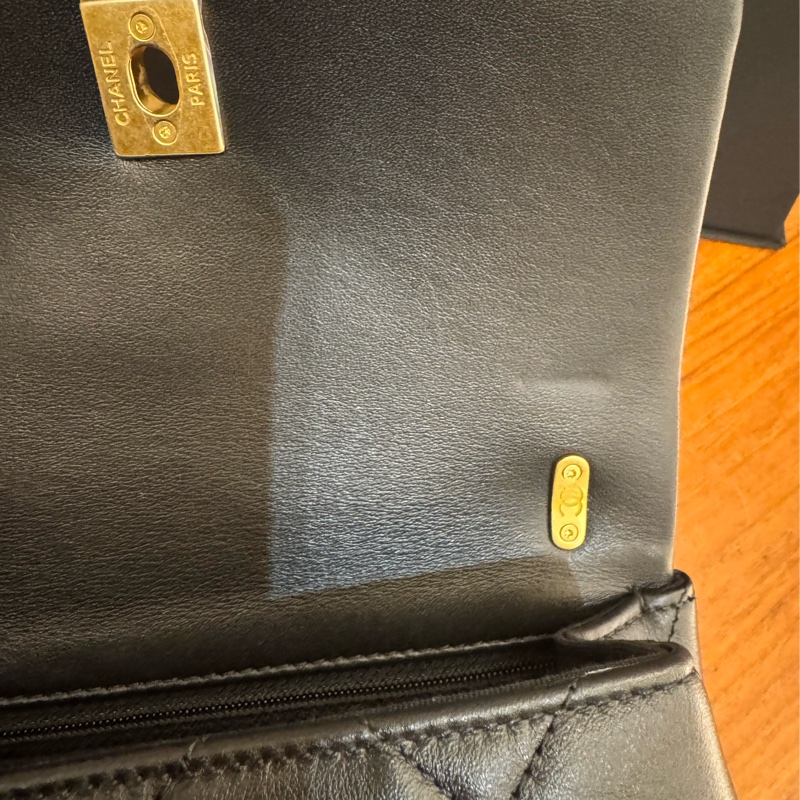 chanel黑菱格金雙C圓圈提把斜背包-34
