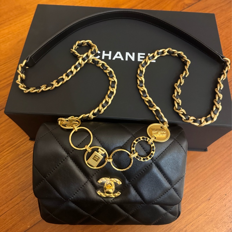 chanel黑菱格金雙C圓圈提把斜背包-42