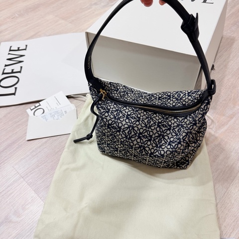 羅意威Loewe手提便當盒深藍色