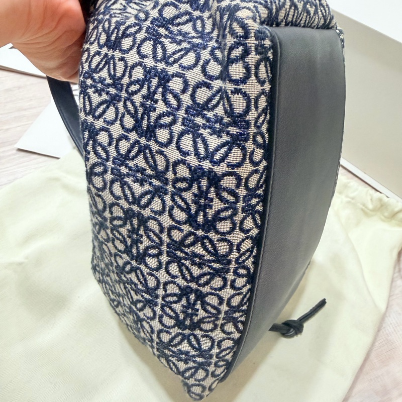 羅意威Loewe手提便當盒深藍色-2