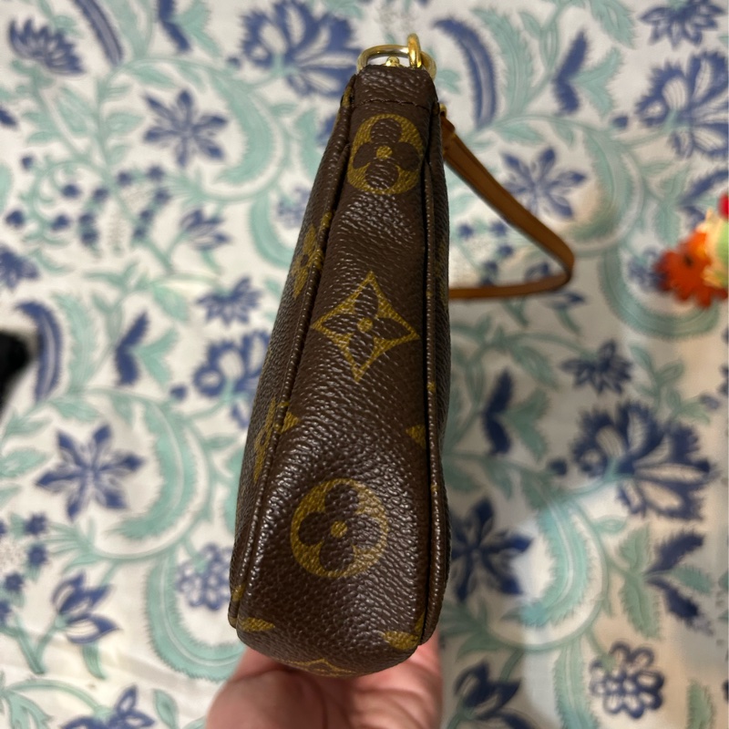 美🌺LV依舊熱賣款的麻將包 （大款）有防塵袋-13