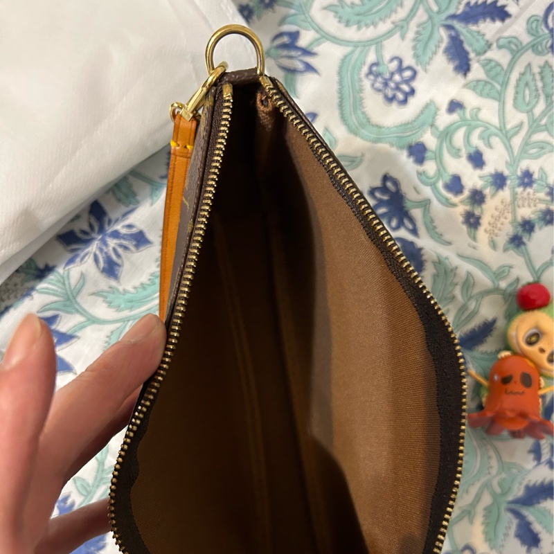 美🌺LV依舊熱賣款的麻將包 （大款）有防塵袋-15