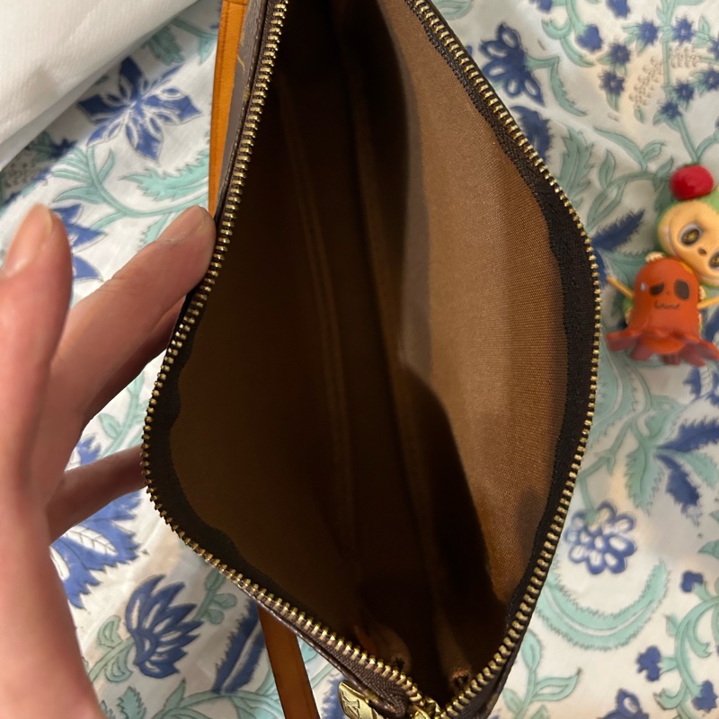 美🌺LV依舊熱賣款的麻將包 （大款）有防塵袋-16