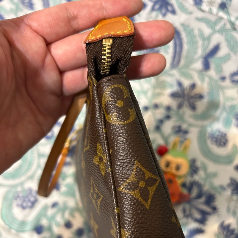 美🌺LV依舊熱賣款的麻將包 （大款）有防塵袋-17