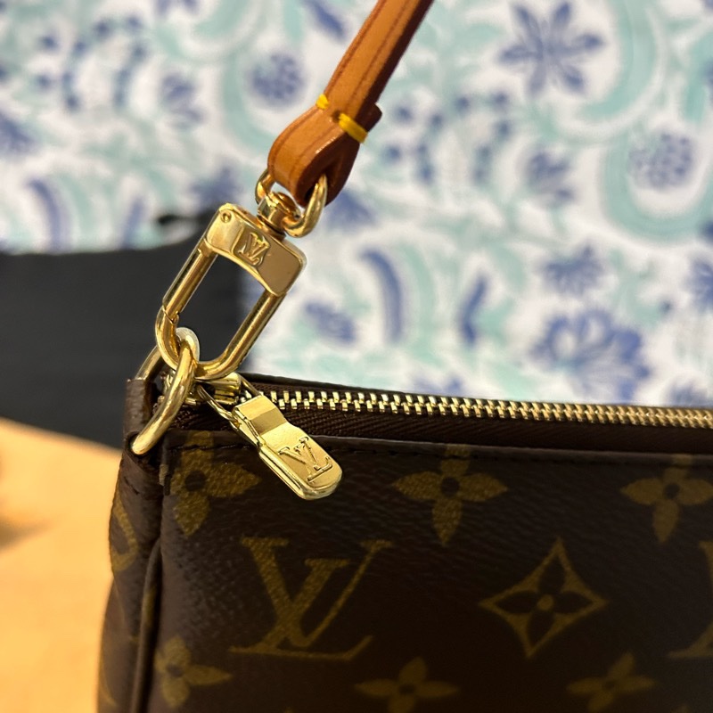 美🌺LV依舊熱賣款的麻將包 （大款）有防塵袋-4