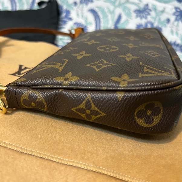 美🌺LV依舊熱賣款的麻將包 （大款）有防塵袋-26