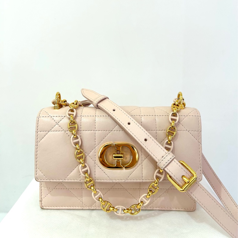 Dior粉色金釦Miss Caro Mini-1
