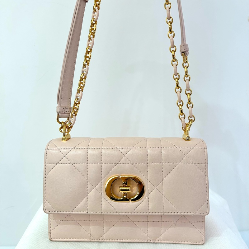 Dior粉色金釦Miss Caro Mini-2