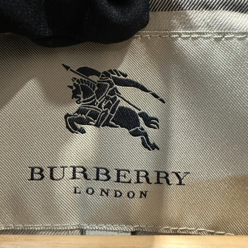 【美收精品】BURBERRY 卡其色短袖風衣 4-106【隔月月中將轉賣至日本 上架期限30天】-4