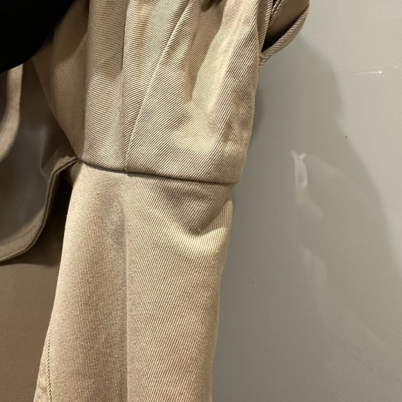 【美收精品】BURBERRY 卡其色短袖風衣 4-106【隔月月中將轉賣至日本 上架期限30天】-7
