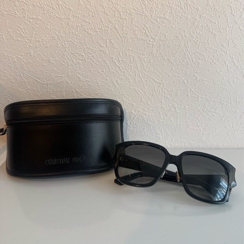 Dior黑色側邊金logo墨鏡🕶️