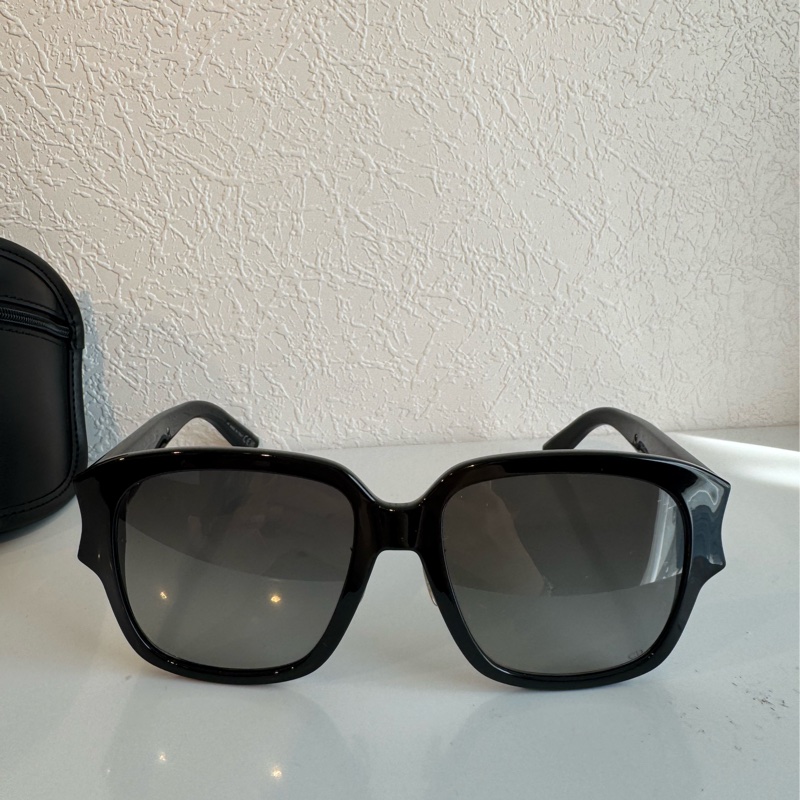 Dior黑色側邊金logo墨鏡🕶️-1