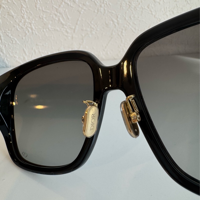Dior黑色側邊金logo墨鏡🕶️-6
