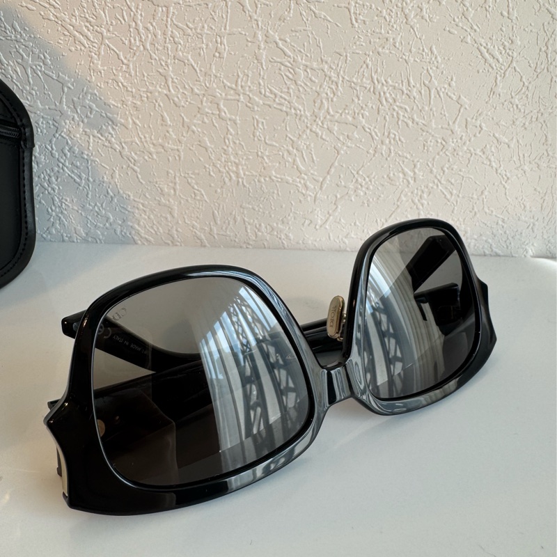 Dior黑色側邊金logo墨鏡🕶️-14