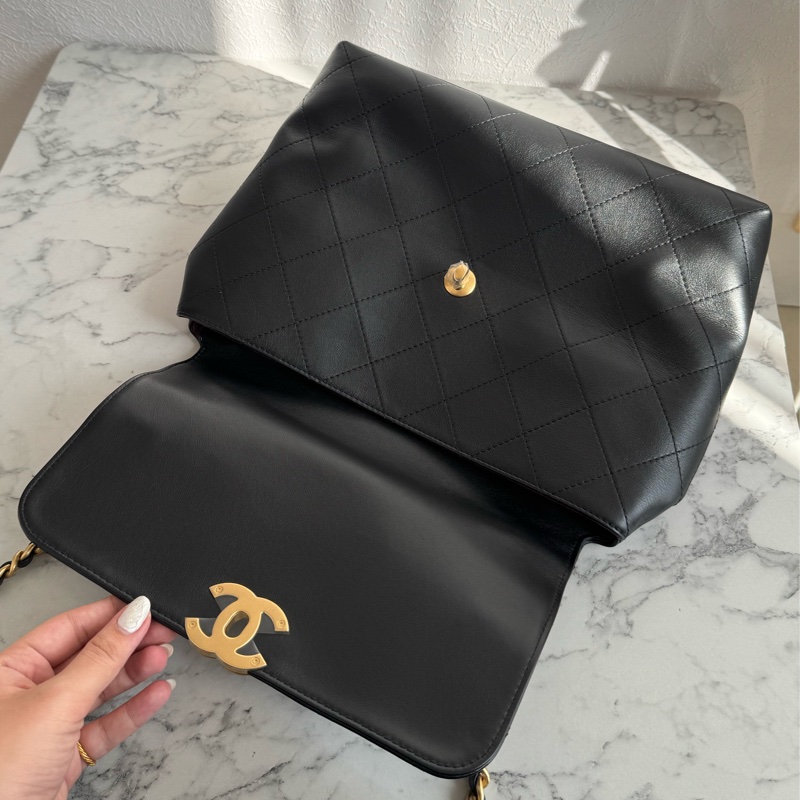 chanel黑大菱格金雙C手提肩背公事包💼-21