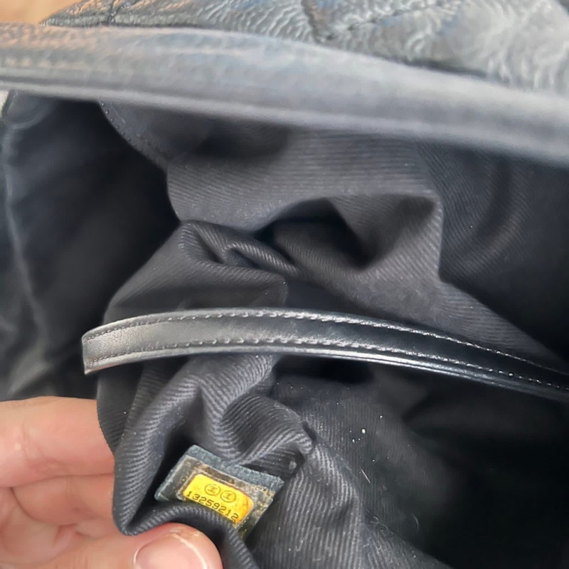 黑色絎縫魚子醬皮革 Reissue 2.55 手提斜背單肩包 #割愛價58800配銀色做舊金屬配件 時髦到不行-17