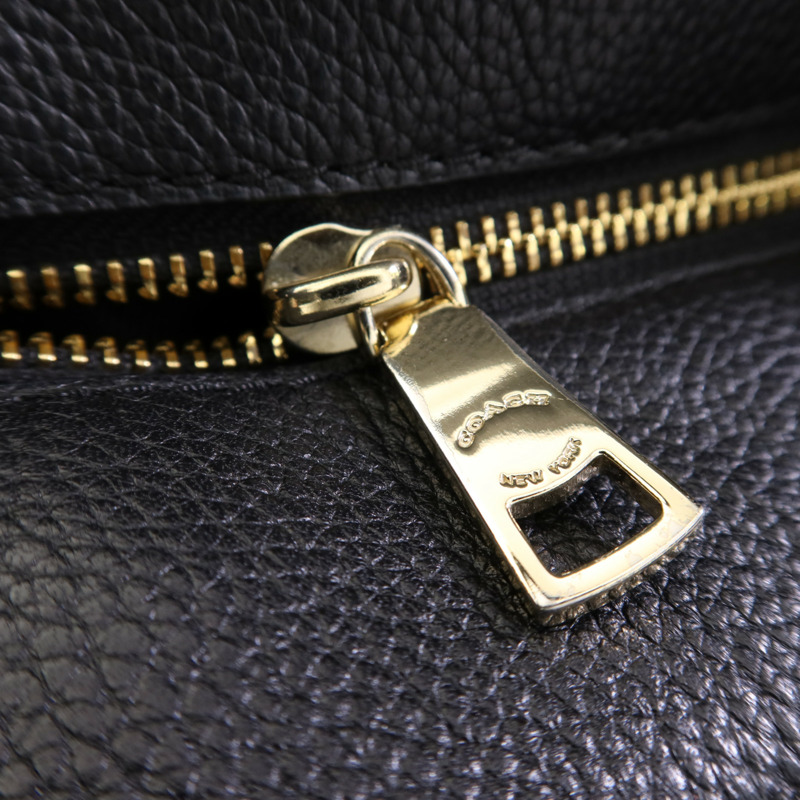 COACH 牛皮皮革Shoulder Bag金扣肩背袋-6