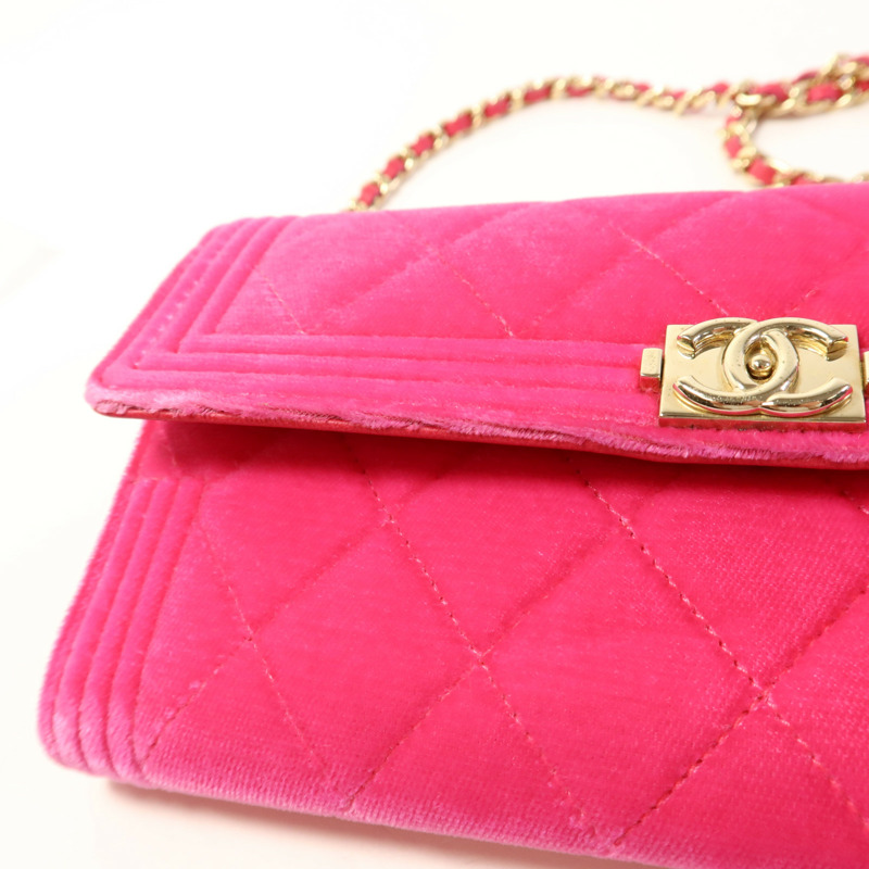 CHANEL 天鵝絨Boy WOC Wallet On Chain銀扣肩背袋-15