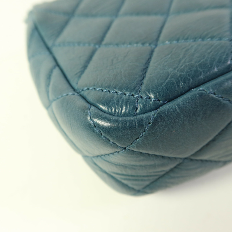 CHANEL 牛皮皮革Chain Shoulder銀扣鏈帶肩背袋-17