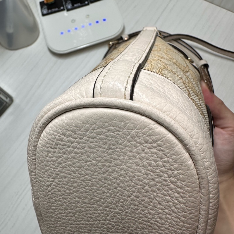 coach奶茶色迷你水桶包-11
