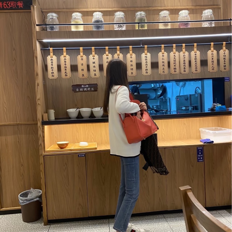 Hermes 愛馬仕 Lindy 30 銀釦 9M 三文魚 鮭魚紅色 手提包 肩背包 側背包 斜背包-2