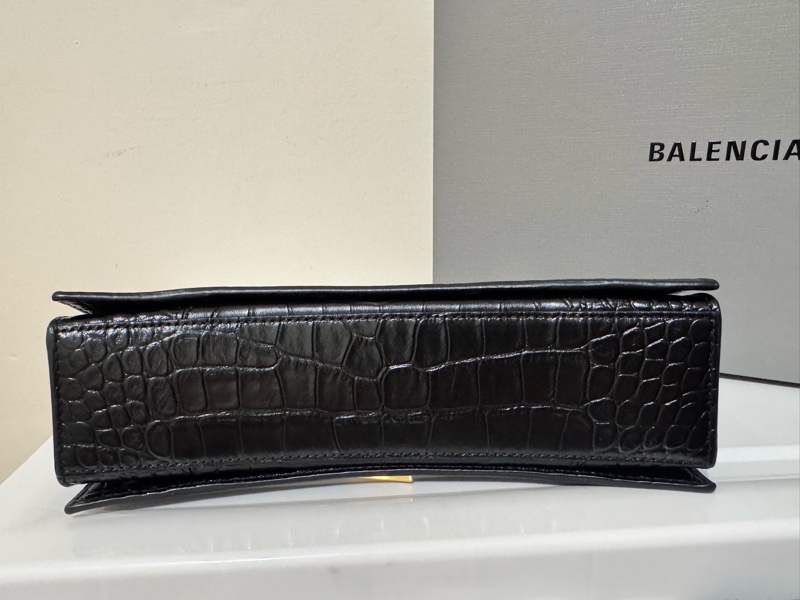 Balenciaga Crush small leather bag 軟皮鱷魚紋鏈條包-11