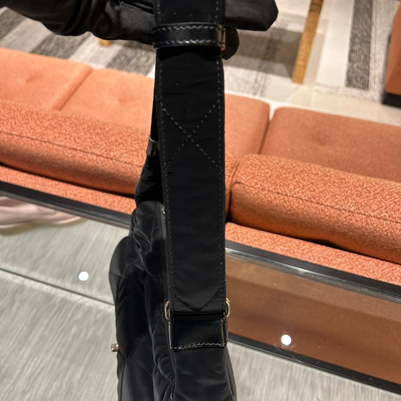 Chanel 25N Coco Neige 滑雪包 32cm 新鮮首發-2
