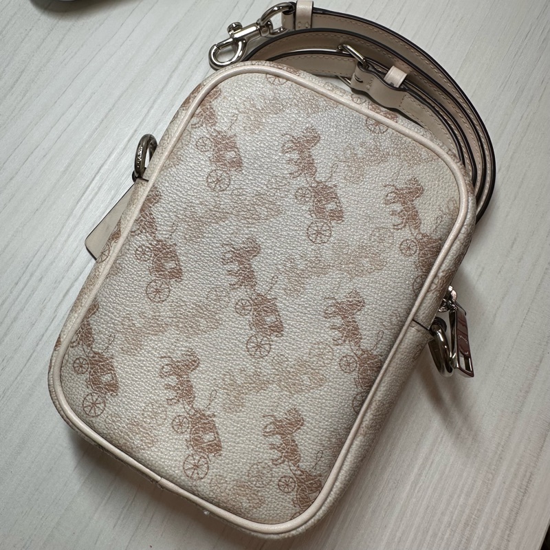 coach皮革相機包-6