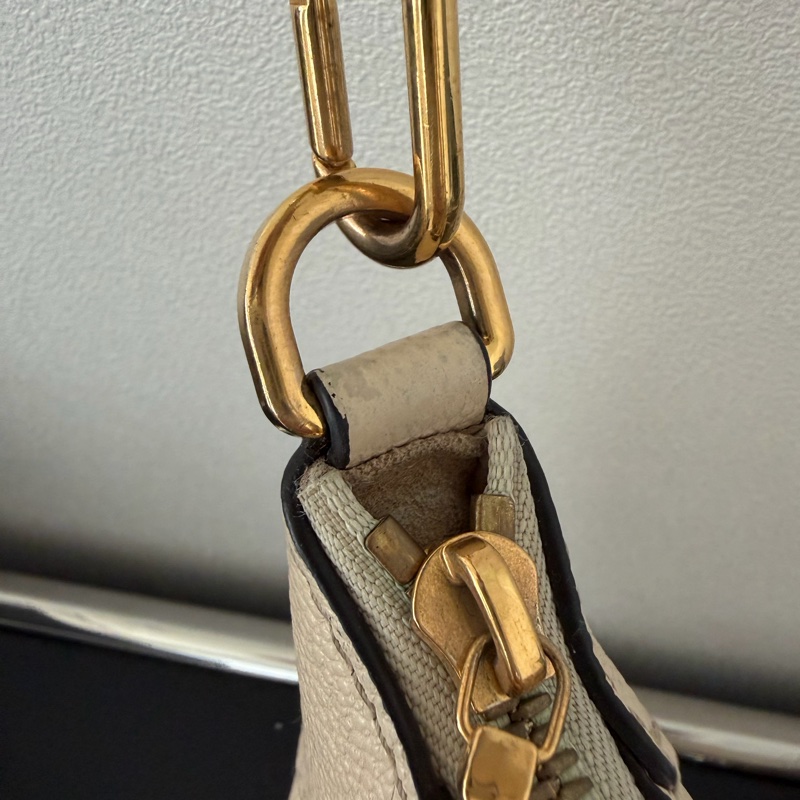 LV Boulogne PM 牛角包 白壓紋-12