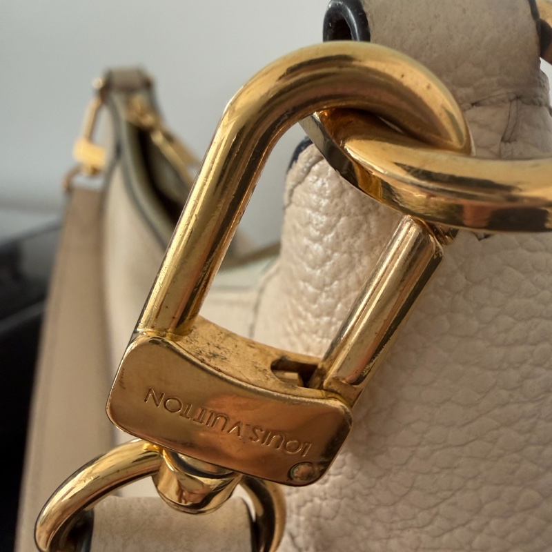 LV Boulogne PM 牛角包 白壓紋-29