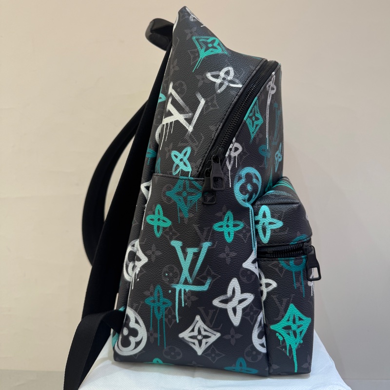 LV塗鴉黑字花Discovery後背PM-3