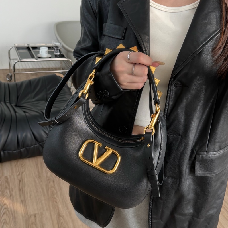 Valentino hobo stud sign 肩背包 「本人實拍實背」-0