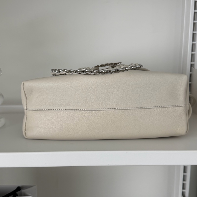 Loewe Flamenco medium 中款 福寶包-6