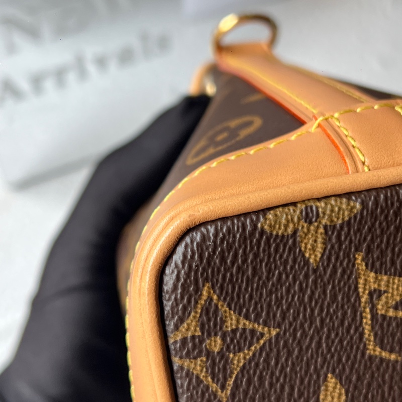 LV Nano Noé M81266 新款晶片 水桶包 近新閒置品-21