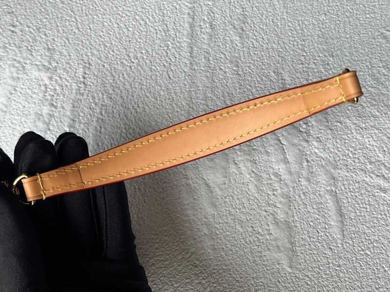 LV Nano Noé M81266 新款晶片 水桶包 近新閒置品-23