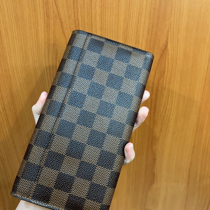LV 咖格金釦Sarah 12卡長夾N63209-5