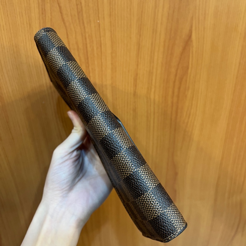 LV 咖格金釦Sarah 12卡長夾N63209-6