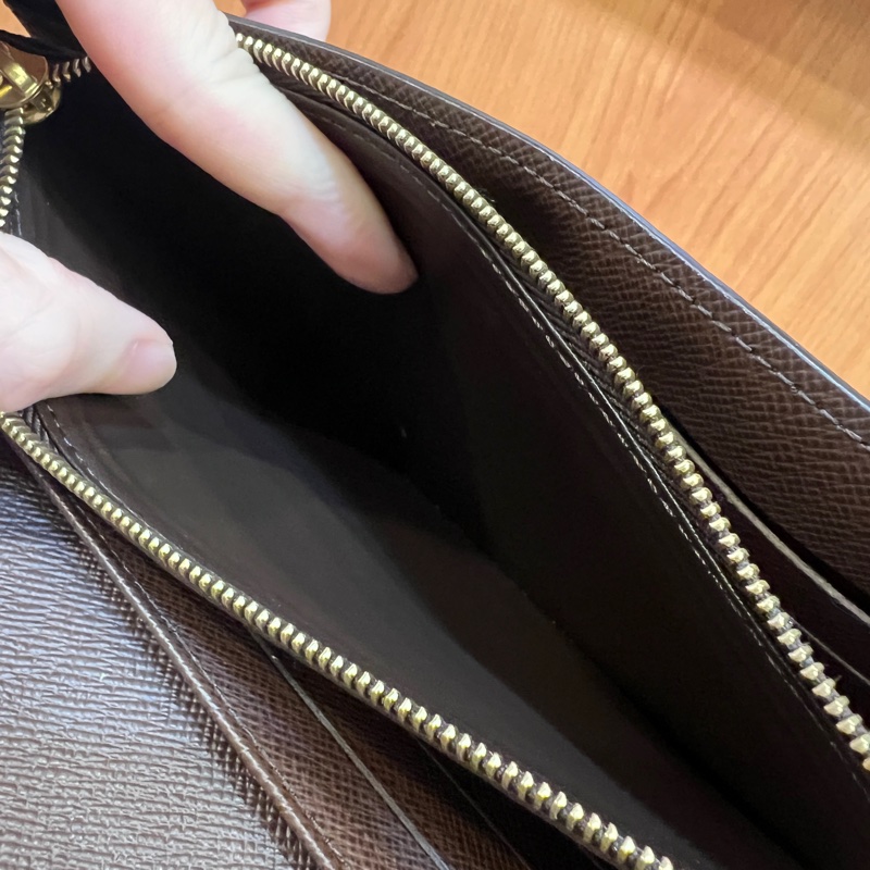 LV 咖格金釦Sarah 12卡長夾N63209-13