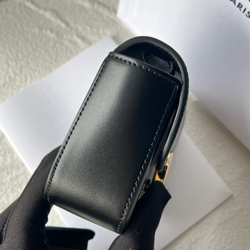 Celine mini triomphe 饅頭包 小廢包 凱旋門-6