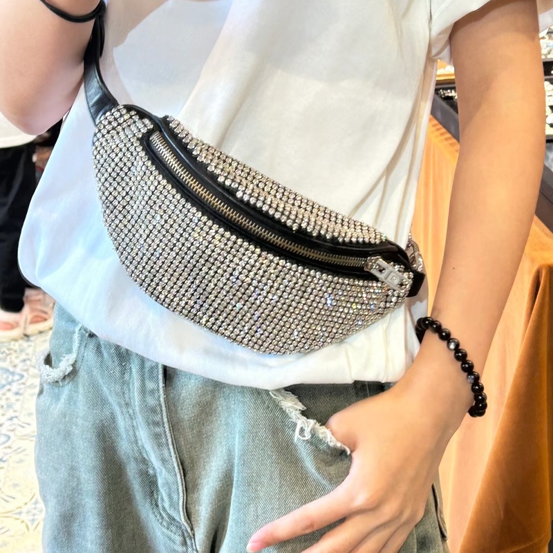 莉亞精品♡Alexanderwang 水鑽腰包 全新閒置-1