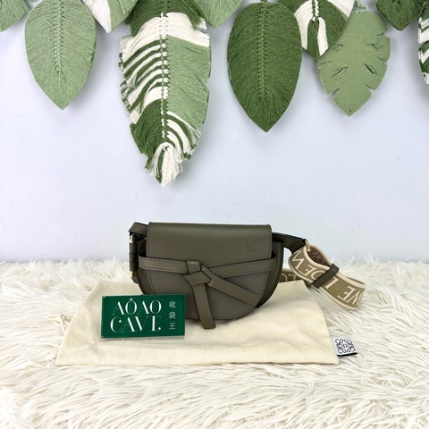 LOEWE Mini Gate 綠色馬鞍包 斜肩包 2023年