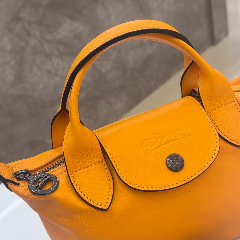 *SHIHNA名牌精品* Longchamp LE PLIAGE XTRA牛皮手提/斜背兩用水餃包(迷你/杏黃)-1