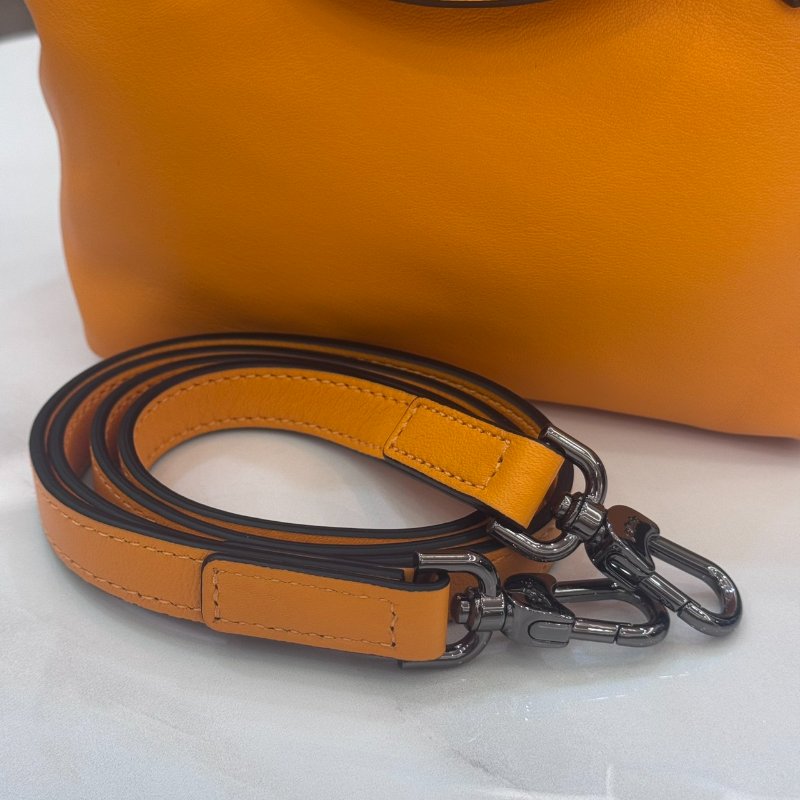 *SHIHNA名牌精品* Longchamp LE PLIAGE XTRA牛皮手提/斜背兩用水餃包(迷你/杏黃)-2