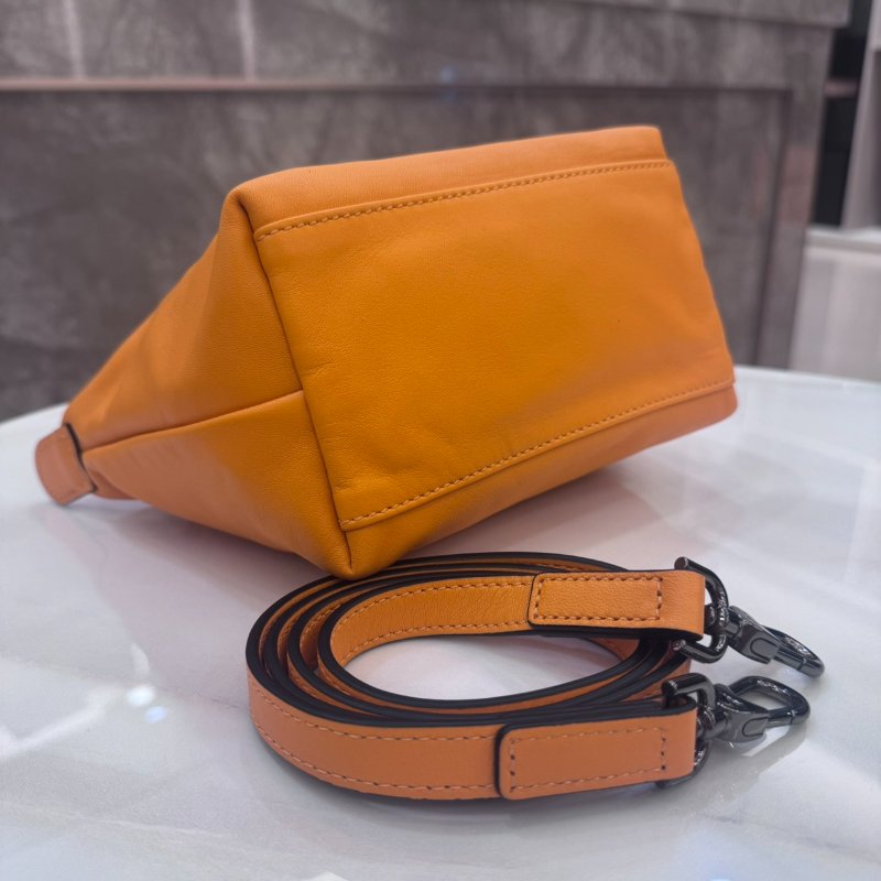 *SHIHNA名牌精品* Longchamp LE PLIAGE XTRA牛皮手提/斜背兩用水餃包(迷你/杏黃)-4