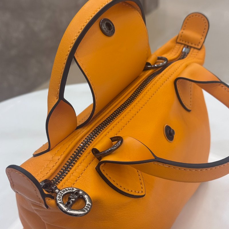 *SHIHNA名牌精品* Longchamp LE PLIAGE XTRA牛皮手提/斜背兩用水餃包(迷你/杏黃)-5